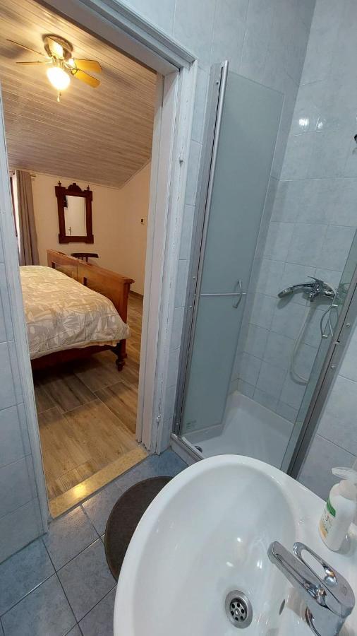 Apartman Kristina And Free Parking Малий Лошинь Екстер'єр фото